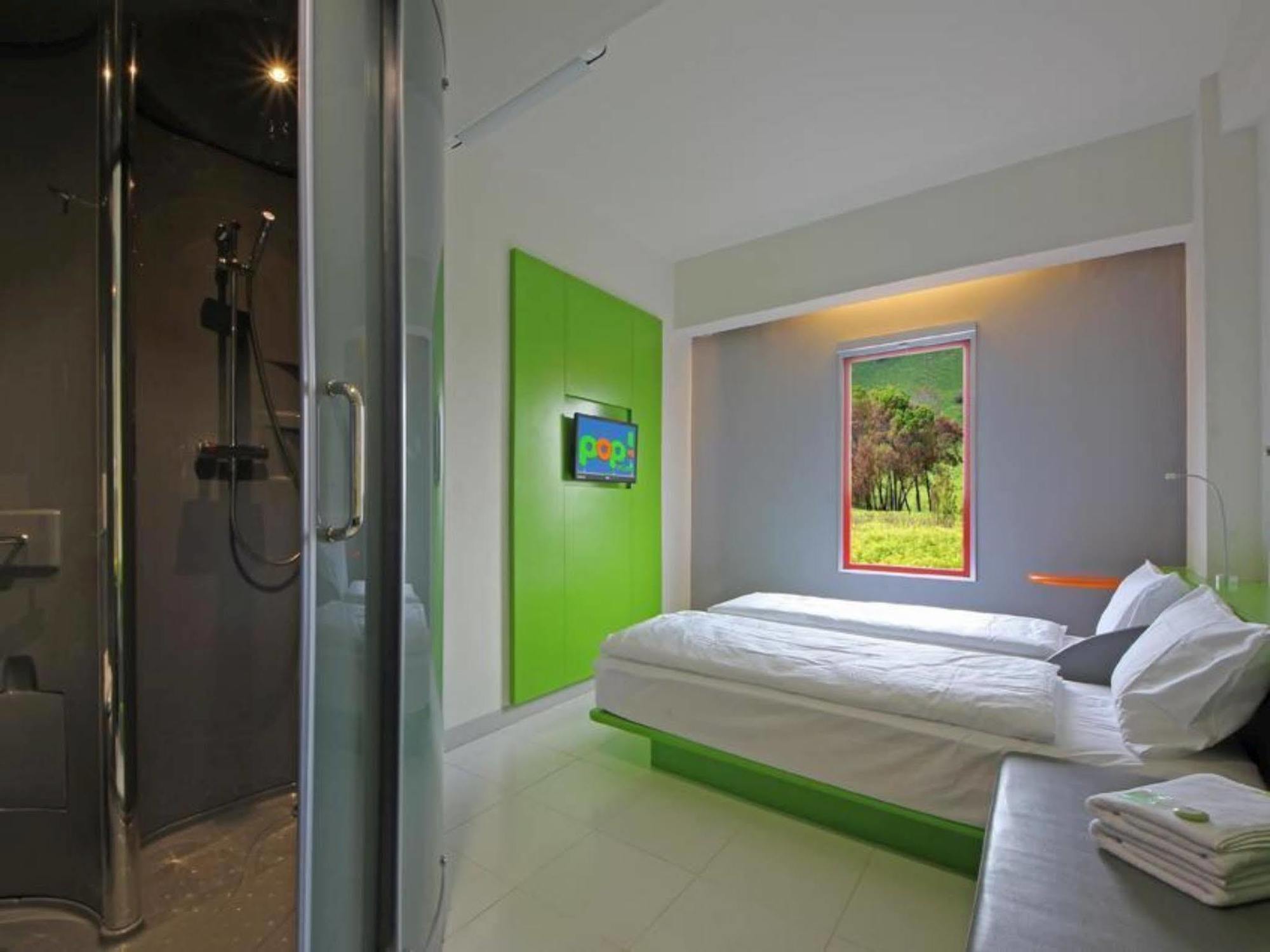 Pop! Bsd Tangerang Hotel