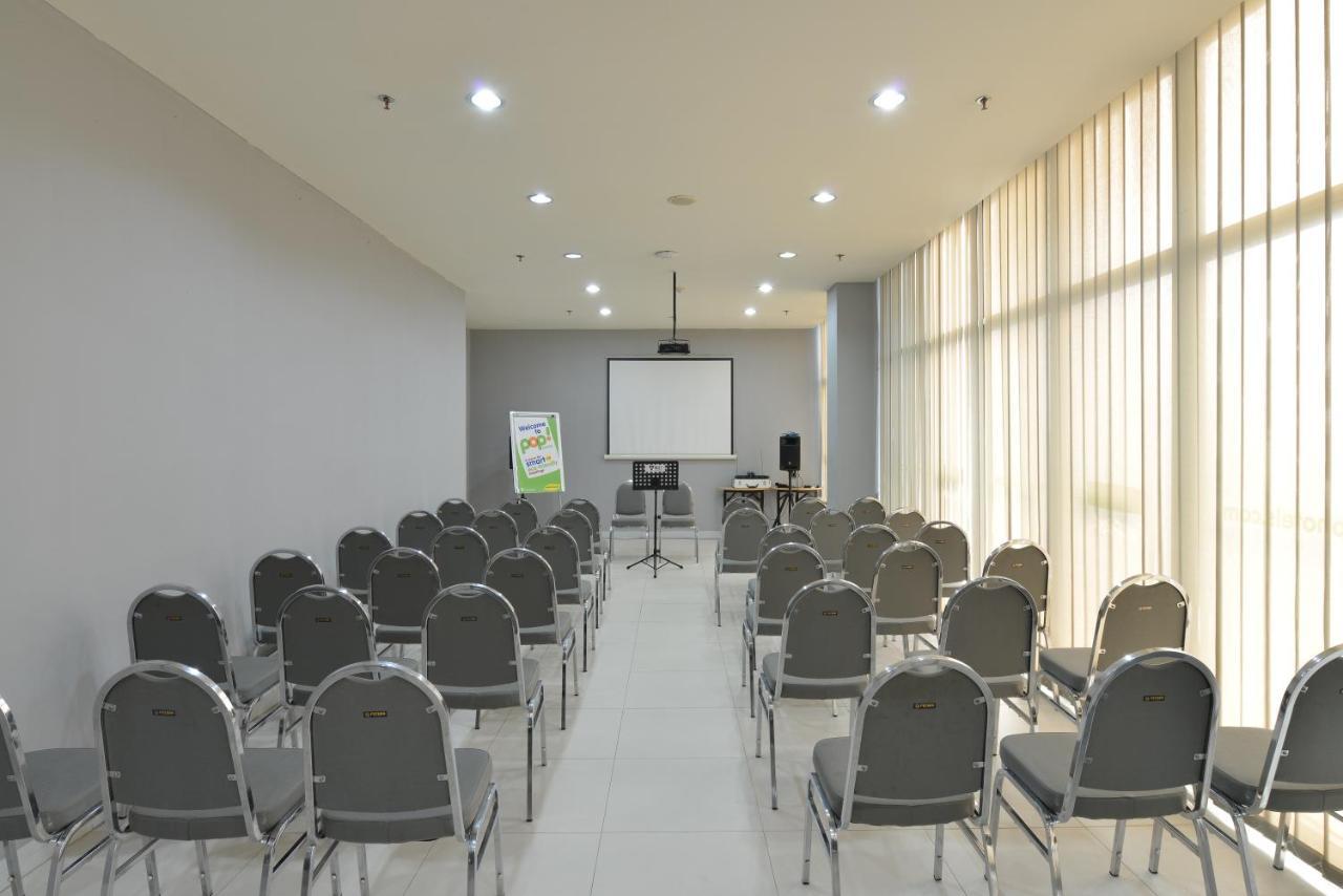 Hotel Pop! Bsd Tangerang 2*